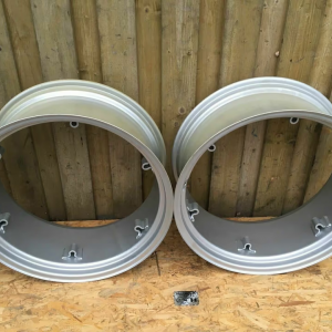 FORD Traktor Hinterrad Felge 12x28 NEU 2000 3000 2600 3600 3610 Fordson Dexta