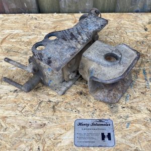 Original Ford Traktor Zugmaul Anhängerkupplung 2000 3000 3055 4000 2600 3600