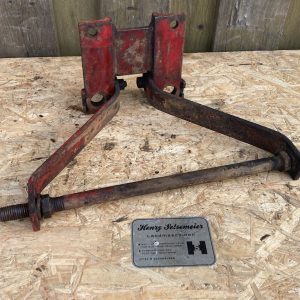 Original Mc Cormick IHC Traktor Halter Unterlenker 320 322 324 326 430 432 439