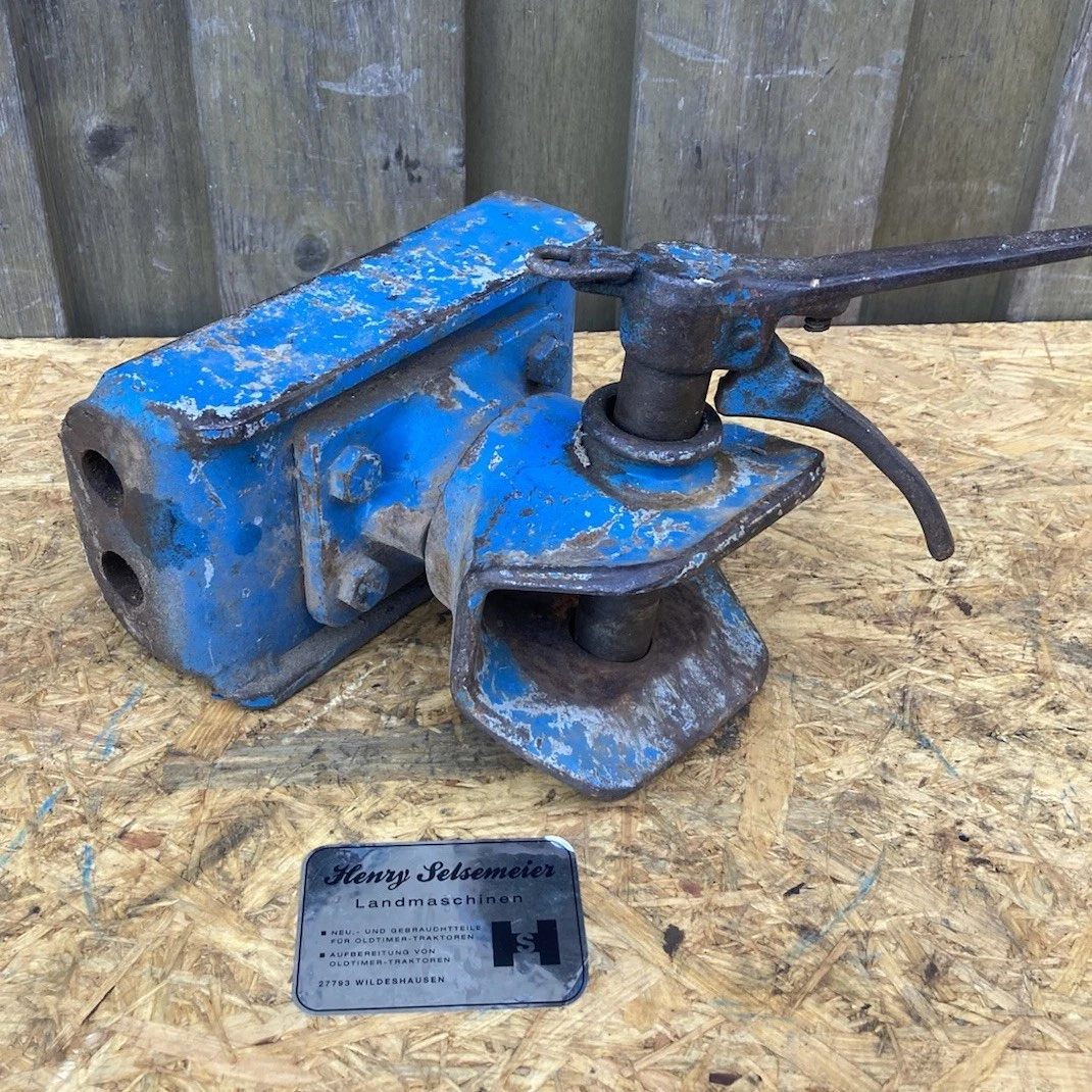 Original Ford Traktor Zugmaul 2000 3000 4000 3055 5000 Anhängerkupplung