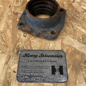 Original FORD Traktor Lagergehäuse Zapfwelle 4000 3055 4100 4600