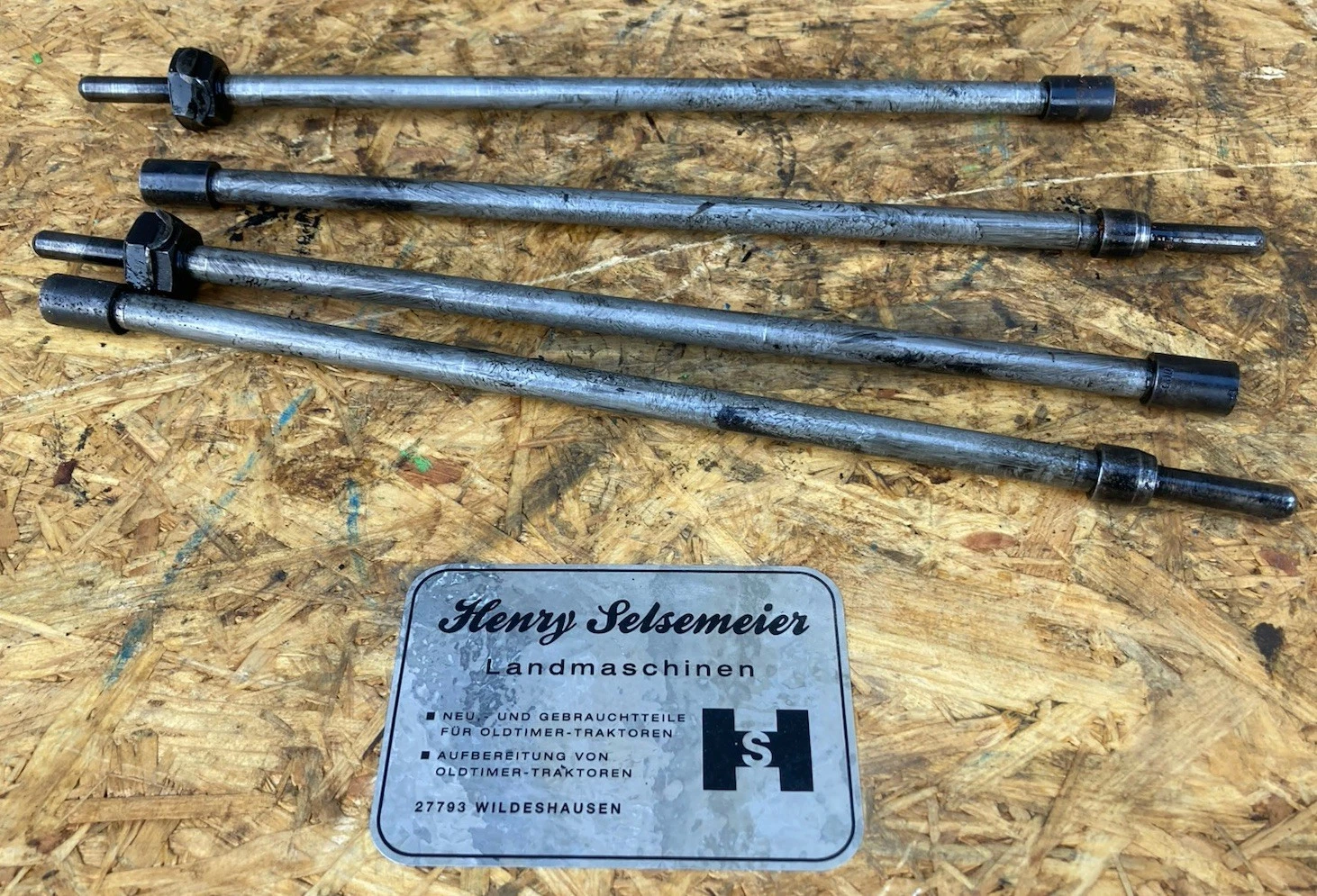 Original Fendt Traktor Farmer 1 FW 237 Stößelstangen MWM KD12 Z Stößel