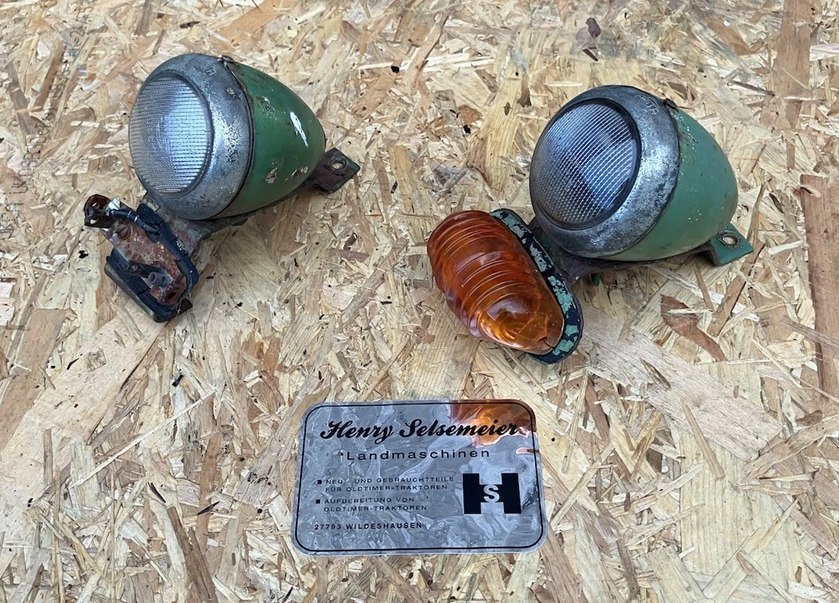 Original Fendt Traktor Farmer 1 FW 237 Beleuchtung Kotflügel Lampen