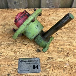 Original Fendt Traktor Farmer 1  FW 237 Radnabe rechts Achsschenkel